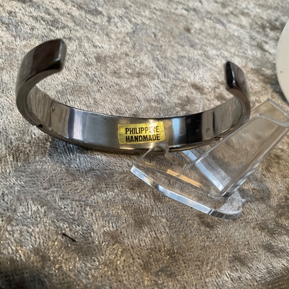 Vintage Philippines Silver and Abalone Shell Cuff Bracelet - Picture 5 of 5